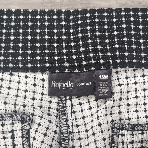 Rafaella Black and White Patterned Dress Pants - Picture 5 of 5